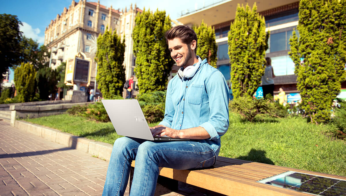 What Makes Comparisons and Contrasts Clear and Effective?