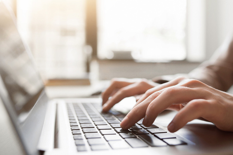 How to Write and Format an Article Title in an Essay